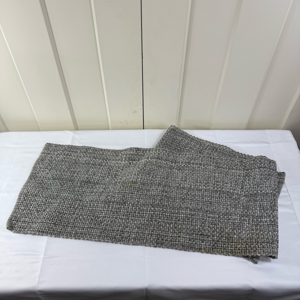 Food Network Black weaved Cotton Textured Table Runner 59”‎ x 12”